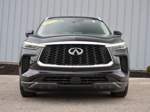 Used 2023 INFINITI QX60 Sensory w/ Vision Package image 3