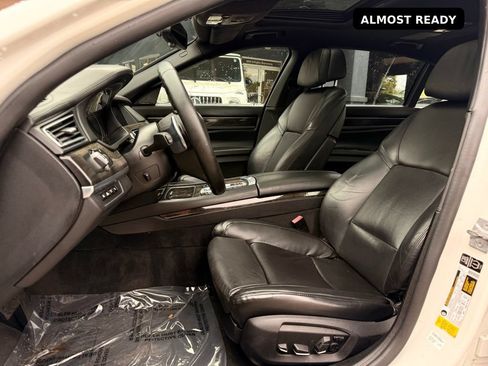 Used 2015 BMW 750Li RWD image 22