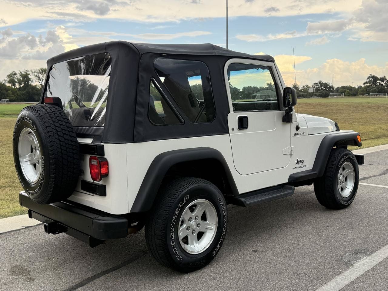 Used 2006 Jeep Wrangler Sport w/ 30" Tire & Wheel Group AWD/4WD image 39