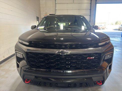 Used 2024 Chevrolet Traverse Z71 image 8