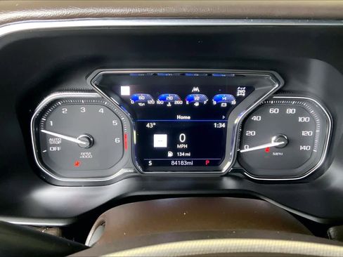 Used 2021 GMC Yukon XL Denali w/ Denali Premium Package image 27