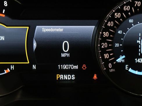 Used 2018 Ford Explorer Platinum image 42