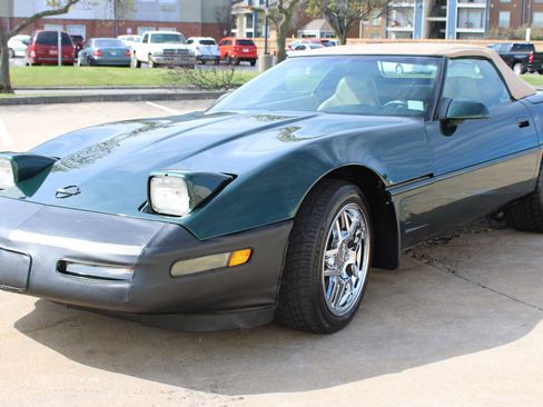 Used 1996 Chevrolet Corvette Convertible image 7