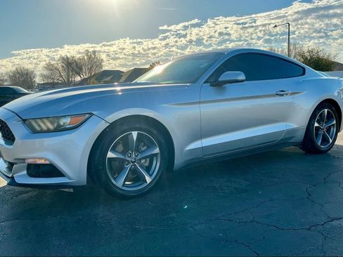 Used 2015 Ford Mustang V6 w/ Equipment Group 051A image 7