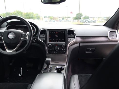 Used 2017 Jeep Grand Cherokee Altitude AWD/4WD image 38