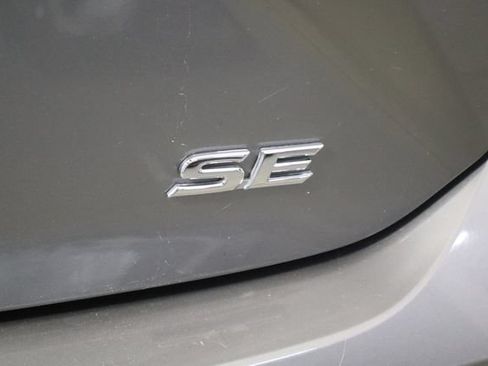 Used 2025 Toyota Camry SE w/ Convenience Package FWD image 43