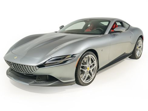 Certified 2022 Ferrari Roma RWD image 2