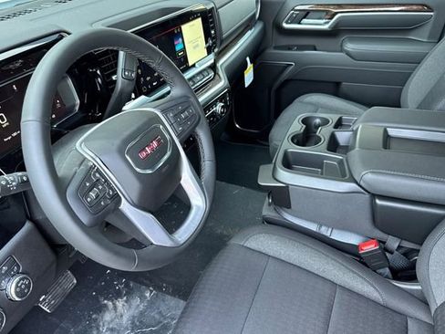 New 2026 GMC Sierra 2500 SLE AWD/4WD image 10
