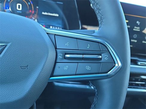 New 2026 Chevrolet Equinox LT w/ Convenience Package II image 23