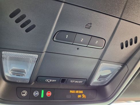 Used 2025 Cadillac XT5 Luxury FWD image 21