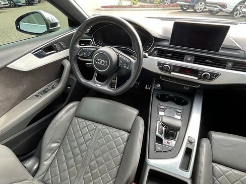 Used 2019 Audi S5 Premium Plus w/ Premium Plus image 9