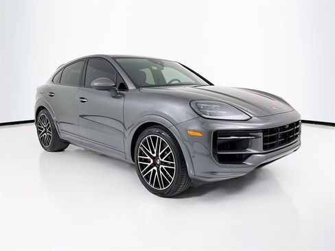 New 2026 Porsche Cayenne S image 7
