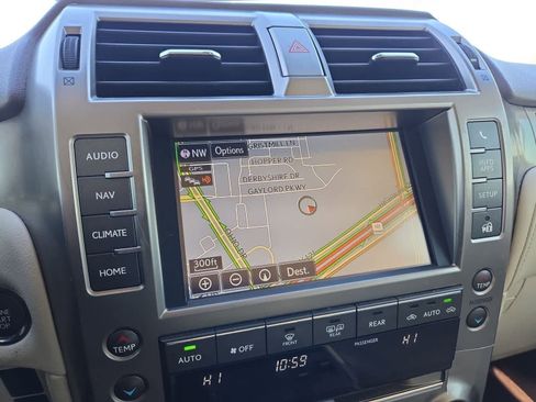 Used 2014 Lexus GX 460 w/ Premium Package image 30