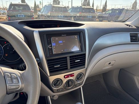 Used 2010 Subaru Forester 2.5X image 3