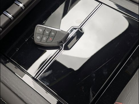 New 2026 GMC Yukon AT4 Ultimate w/ LPO, Floor Liner Package AWD/4WD image 30