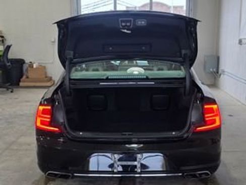 Used 2018 Volvo S90 T6 Inscription w/ Luxury Package image 5