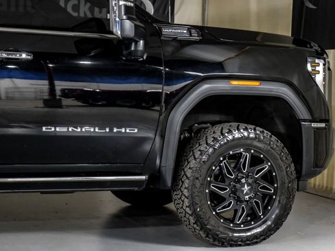 Used 2024 GMC Sierra 3500 Denali Ultimate image 7