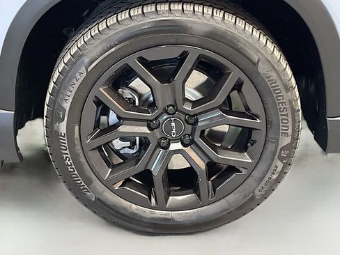 Used 2025 Honda Pilot Touring image 34
