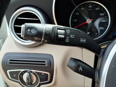 Used 2022 Mercedes-Benz GLC 300 image 24