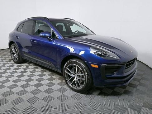 Certified 2025 Porsche Macan image 26