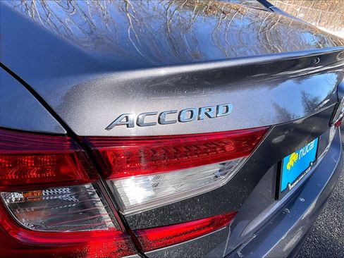Certified 2019 Honda Accord EX image 28