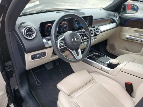 Used 2022 Mercedes-Benz GLB 250 image 19