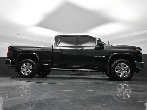 Used 2020 Chevrolet Silverado 2500 LTZ w/ LTZ Plus Package AWD/4WD image 18
