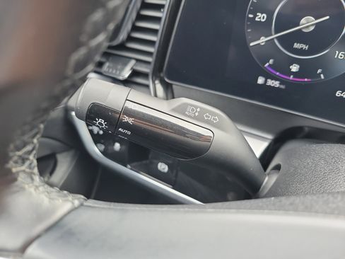 Certified 2023 Kia Sportage SX image 31