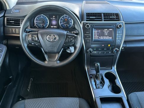 Used 2016 Toyota Camry LE FWD image 15