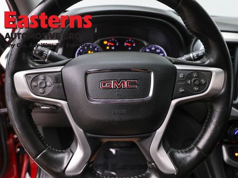 Used 2020 GMC Acadia SLE w/ Driver Convenience Package FWD image 12