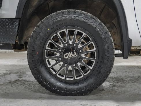 Used 2023 Chevrolet Silverado 3500 LTZ w/ LTZ Plus Package AWD/4WD image 60