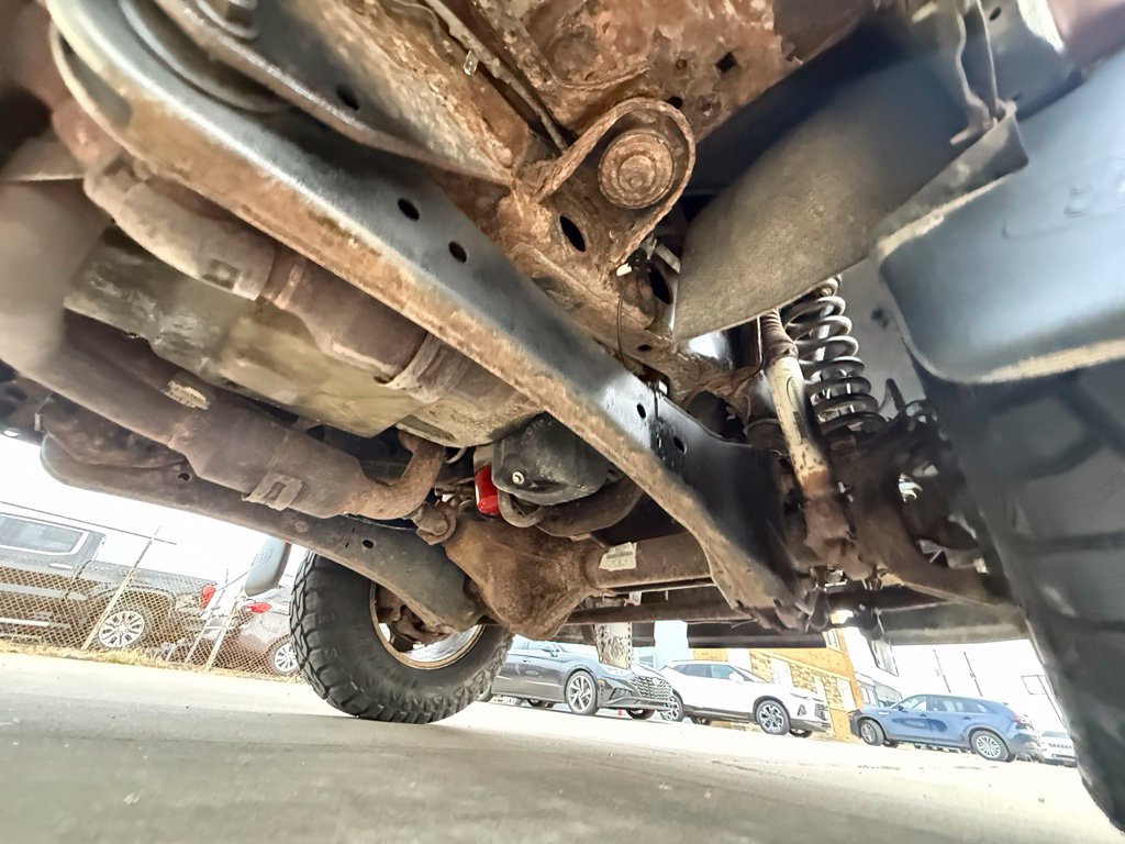 Used 2012 Ford F250 XLT w/ Snow Plow Prep Pkg AWD/4WD image 17