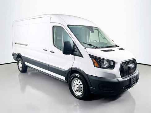 Used 2024 Ford Transit 250 148 Medium Roof Extended AWD image 3