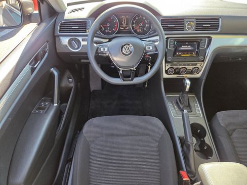 Used 2017 Volkswagen Passat 1.8T S image 13