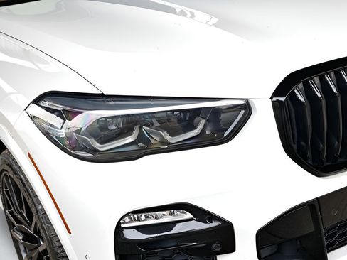 Used 2021 BMW X5 xDrive40i w/ M Sport Package image 9