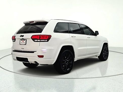 Used 2017 Jeep Grand Cherokee Altitude w/ Quick Order Package 23Z AWD/4WD image 7
