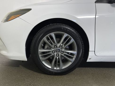 Used 2015 Toyota Camry SE FWD image 11
