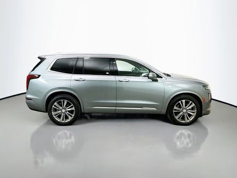 Used 2024 Cadillac XT6 Premium Luxury image 9