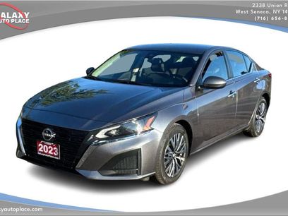 Used 2023 Nissan Altima 2.5 SV