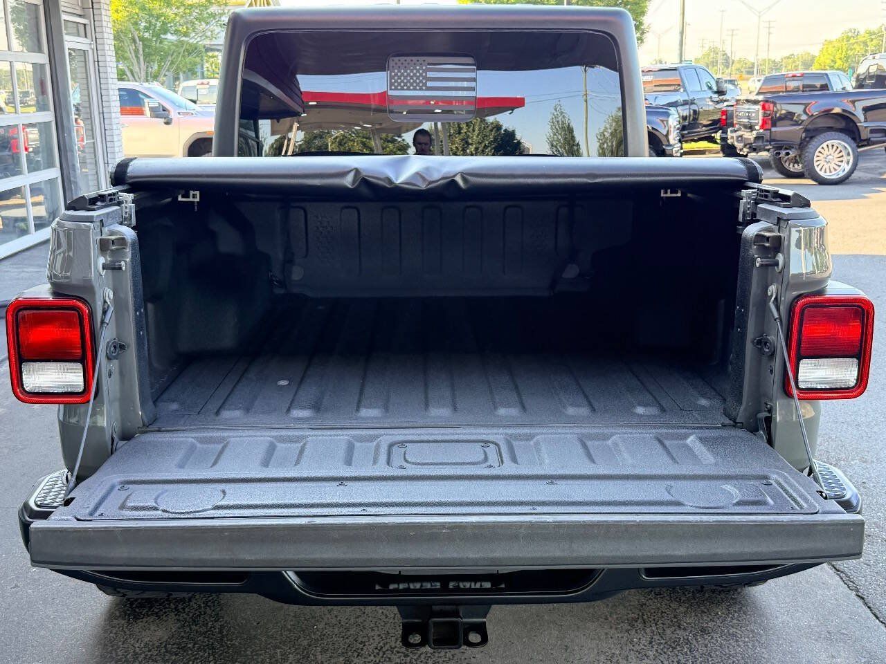 Used 2020 Jeep Gladiator Sport w/ Quick Order Package 24S AWD/4WD image 10