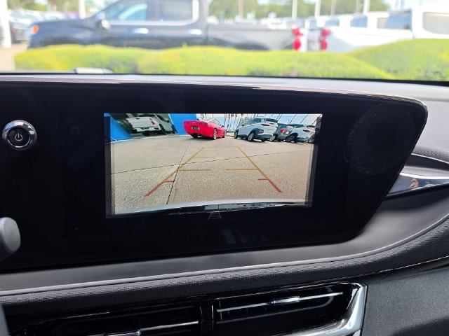 Used 2025 Buick Envista Sport Touring w/ Experience Buick Package FWD image 26