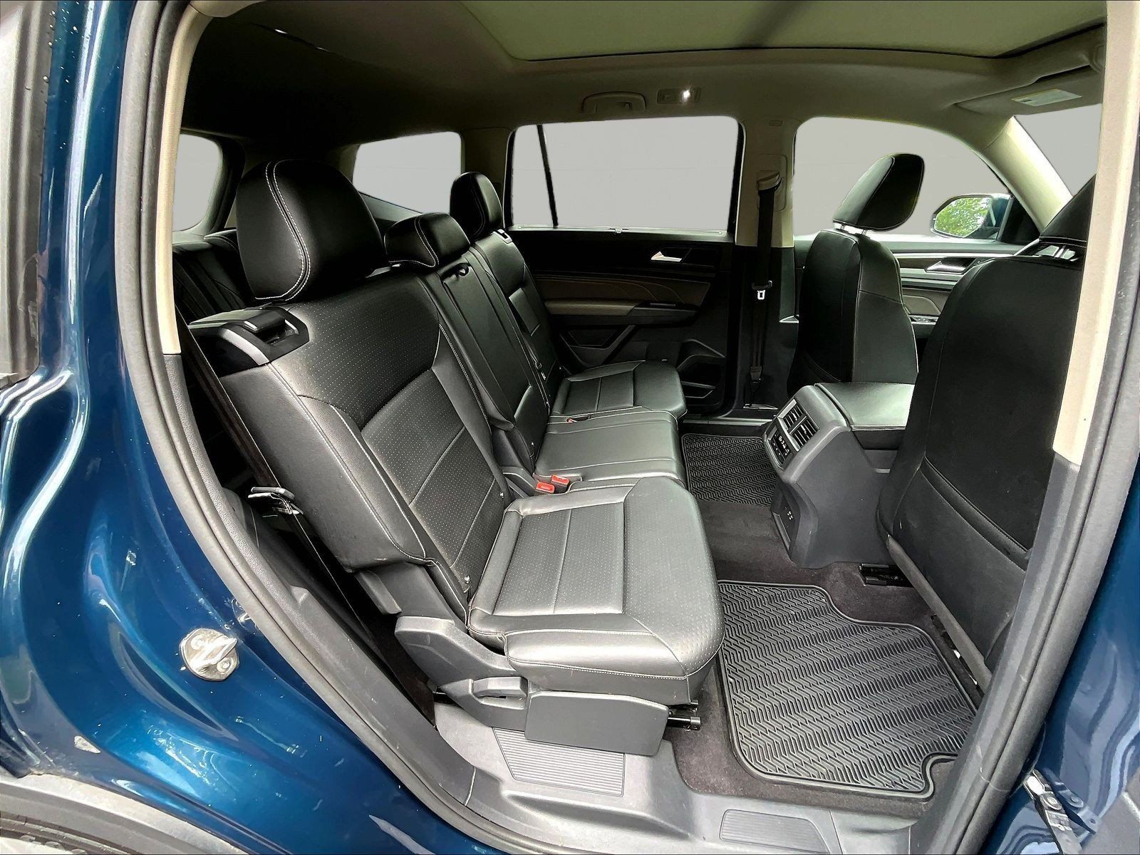 Used 2021 Volkswagen Atlas SE w/ Panoramic Sunroof Package AWD/4WD image 25