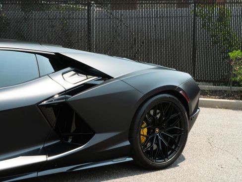 Used 2024 Lamborghini Revuelto AWD/4WD image 51
