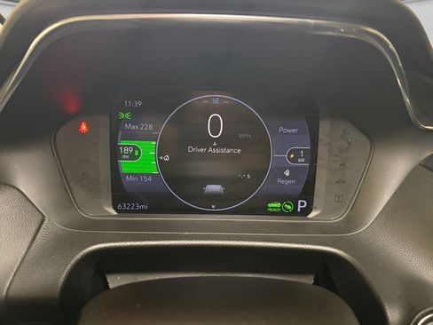 Used 2023 Chevrolet Bolt EUV LT w/ Comfort Package FWD image 35