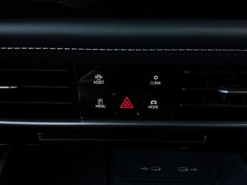 Used 2026 Volkswagen Atlas SE FWD image 30