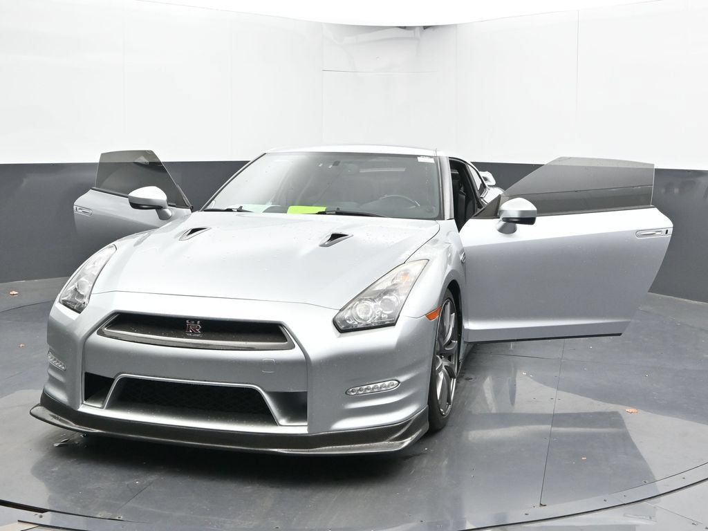 Used 2012 Nissan GT-R Premium AWD/4WD image 53
