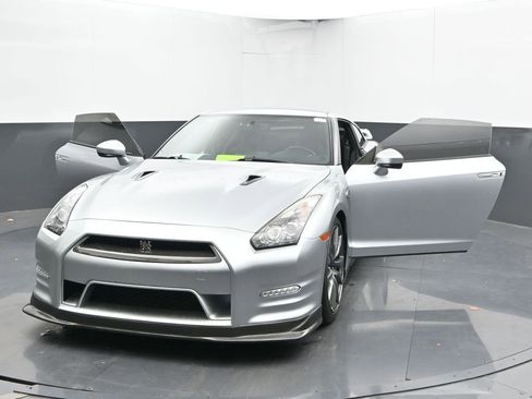 Used 2012 Nissan GT-R Premium AWD/4WD image 53