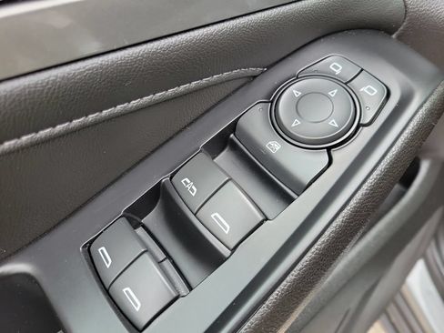 Used 2023 Chevrolet Traverse LT AWD/4WD image 20