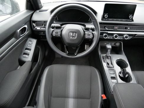 Used 2025 Honda Civic Sport image 23