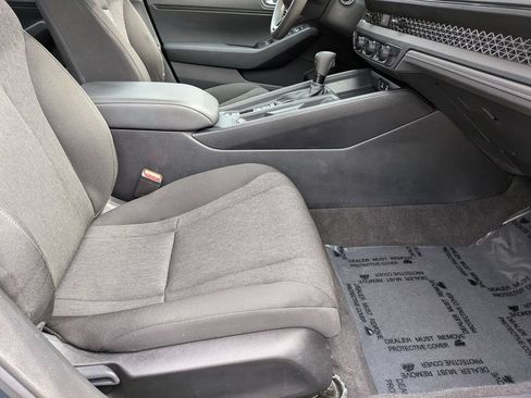 Used 2025 Honda Accord LX image 31